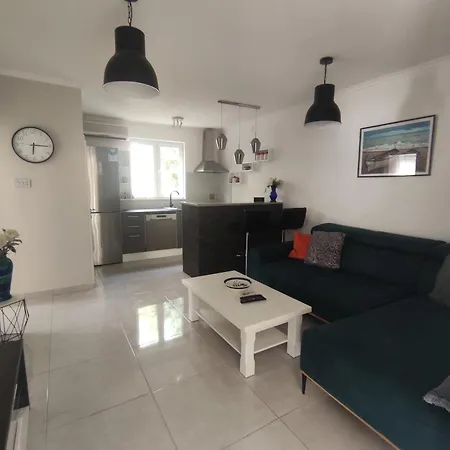 Sea View Apartment Rogoznica (Sibenik-Knin)
